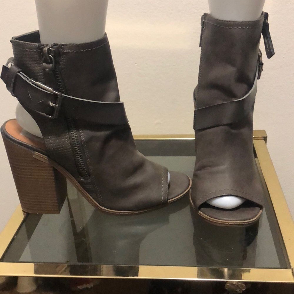 Doles vita open toe chunky heeled open back bootie